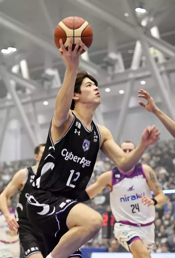 終盤に連続得点で逆転…福井ブローウィンズ、福島ファイヤーボンズに競り勝ち3連勝　バスケB2第20節