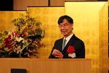 「ノーベル賞の坂口志文氏、福井で研究人生振り返る…「楽天的であることも重要」高校生へアドバイスも」の画像1