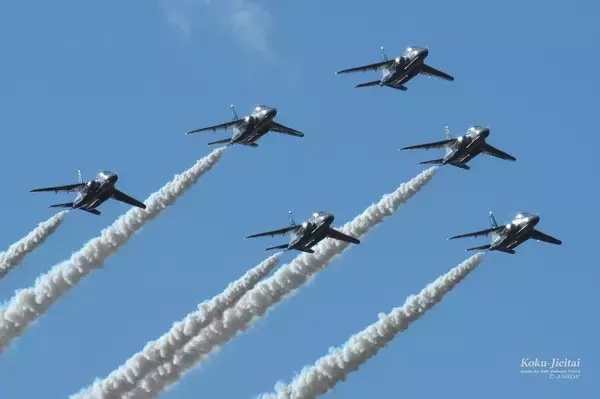 ブルーインパルス5月の日程、鳥取県と北海道に登場　展示飛行スケジュール一覧