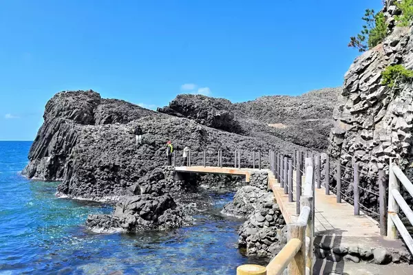 福井の観光地「越前松島」遊歩道橋を改修、絶景を間近に　20年ぶり「大島」に渡り散策可能に