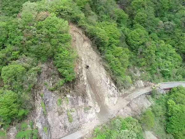 国道157号の土砂崩れから1カ月、なお「解除時期は未定」　予約受け付け中止のキャンプ場も、福井県大野市