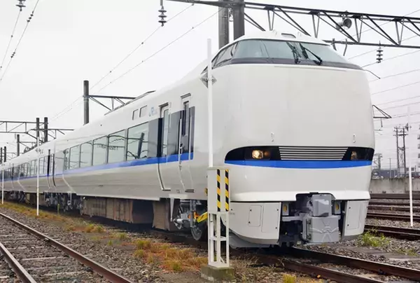 湖西線で強風、特急サンダーバードに遅れ　北陸新幹線にも影響、8月11日夜