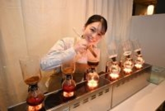 福井のコーヒー豆店の女性バリスタ、世界2位の快挙　サイホン式抽出やブレンド技術競う大会