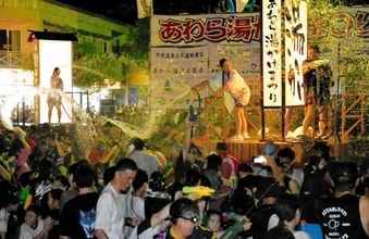 あわら湯かけまつり、今週末開催　まんじゅうまき、ゴキゲンズ出演も