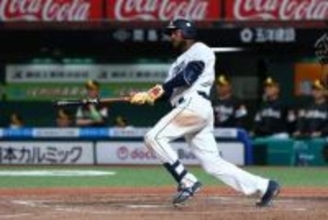 新助っ人の「意欲は買いますけどね」　攻守で躍動もはらむ“危険性”…首脳陣が慎重になる理由