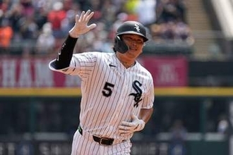 村上宗隆の母は「針の穴を通す制球力」　始球式でファン称賛…OBも驚愕「お父様よりいい」