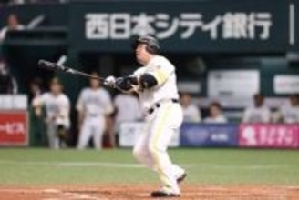 鷹・山川穂高、32打席ぶりヒットが本塁打　打率1割台の大不振も…復調の一撃に本拠地騒然