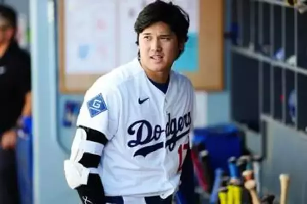 大谷翔平の「右肩」にLA放送困惑　判明した負傷…“予兆”だった「違和感」の正体