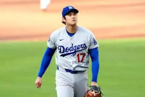 大谷翔平の咆哮の裏で…背後に映った“絶望”　MLB中継で発見、対照的な構図