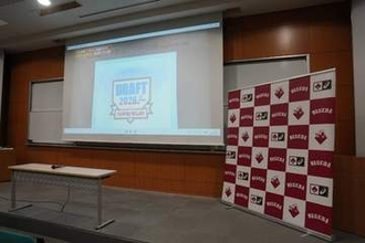 早大3選手が指名漏れ　侍J左腕らが“支配下縛り”…名前呼ばれず　沈黙の会見場