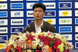 西武に2年ぶり復帰、若林楽人が会見「懐かしい球場」　巨人から異例の“出戻り”「必死にやるだけ」