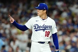 ヒヤヒヤの守護神に「投げてほしいと思った」　12勝目の山本由伸…不安定も揺るがぬ信頼