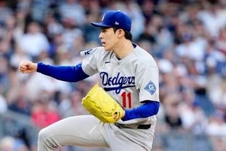 衝撃の163キロ…佐々木朗希にド軍ベンチも騒然「大谷さん笑ってるやん」　NY沈黙の剛球
