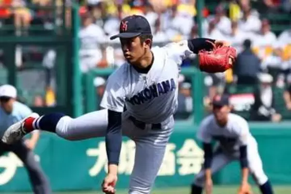 横浜・織田翔希、またも156キロ計測　日南学園に続き…甲子園騒然、準々決勝・花巻東戦