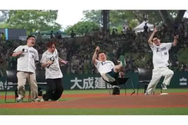西武戦に「ラヴィット！」メンバーが登場！　名物“ビリビリイス”＆完璧ダンスでファン歓喜