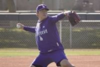 大谷＆由伸＆朗希が自主トレ　キャンプ4日前に報道陣＆ファン50人集結…開幕へ順調調整