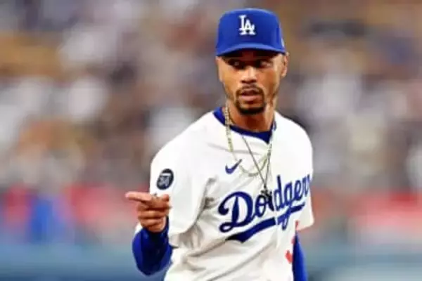 ベッツ豪華邸宅で“まさか”の人物を発見　オフに退団も…突然の招集「おいでよ」