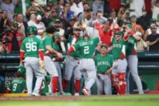 メキシコ代表がベンチで行った“日本流”　世界中が称賛「お手本」「素敵な精神」