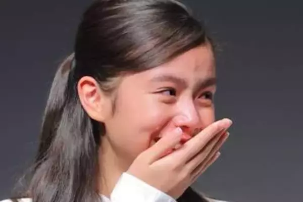 「めちゃめちゃ綺麗」「目とかそっくり！」祖父は元虎大砲　輝く12歳孫娘に驚きの声「可愛いわ～」