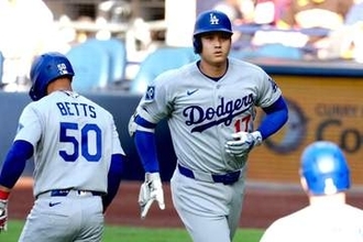 大谷翔平は「現実離れしている」　LAメディアすら“ドン引き”…止まらぬ最敬礼