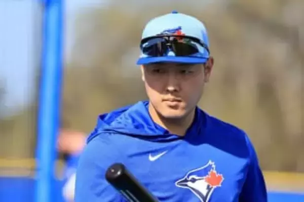 岡本和真に「あまりに酷な期待」　92億円契約も…米公式が懸念した“最大の不確定要素”