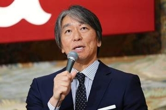 松井監督の就任から数日…巨人ファン必見のアイテム爆誕　気になる背中の“6文字”