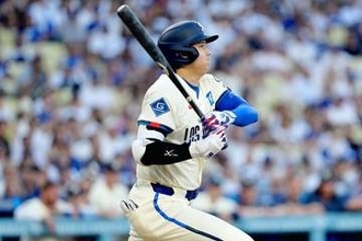 ド軍逆転勝ちで5連勝　“人形配布”大谷翔平は無安打…7回11Kのスクーバルが移籍後初勝利