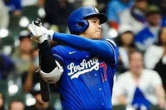 大谷翔平、2試合ぶり17号　確信の先頭打者弾に敵地騒然…わずか2球、第2子誕生発表から3戦2HR