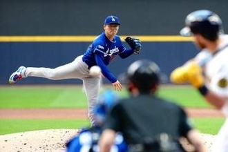 山本由伸、4勝目の権利持ち降板　粘りの7回1失点…今季ワースト被安打7も