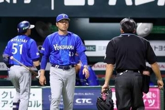 DeNA相川監督、4連敗に謝罪「小久保さんと私の差」　1年目で日本S進出も残った課題