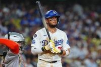 ド軍ロハスが突如スタメン外れる　試合開始20分前…キムが「8番・遊撃」で先発、球団発表