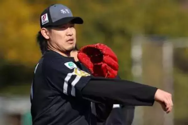 ベンチ殴り左手骨折の鷹・杉山「大変申し訳ない」　負傷後初の取材対応「全員に謝罪しました」