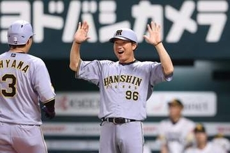 目撃された阪神コーチの“神対応”「なんて素敵な方」　敵ファンからも感謝殺到「ほんまええ人」