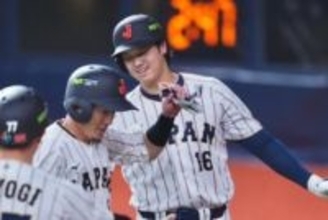 侍敗戦直後…大谷翔平が“ポンポン”「さすがすぎるな」　咄嗟の行動が「本当にすごい」