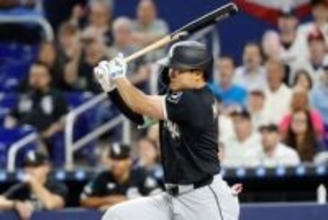 村上宗隆に被弾も…なぜか興奮の敵地放送　唸った衝撃パワー「途方もない」「オー！マイ！」