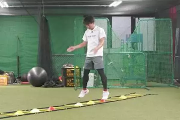 反復練習ばかりの野球脳に“刺激”　試合に生きる「咄嗟の判断力」がつく色付きラダー