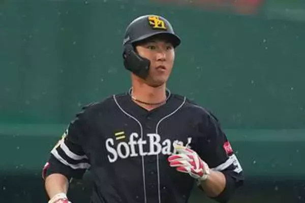 鷹・秋広優人の“弾丸HR”は「ライト前かと」　伸び続ける打球にファン驚愕「弾道キモすぎる」