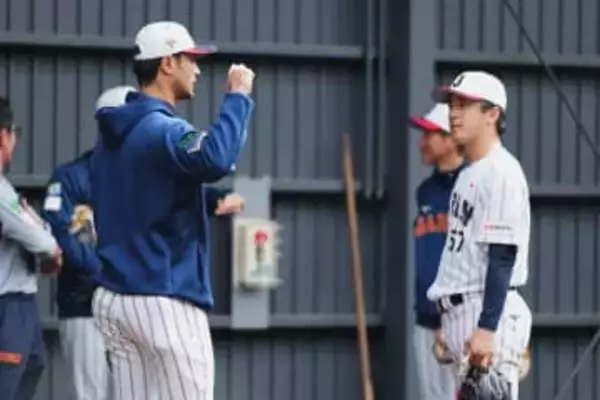 侍J合宿、初日から各所で“ダルビッシュ塾”　松本＆北山に熱視線…ブルペンで指導も