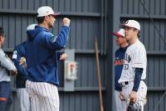 侍J合宿、初日から各所で“ダルビッシュ塾”　松本＆北山に熱視線…ブルペンで指導も