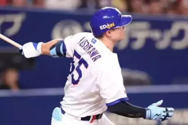 驚愕5階席弾は「怪力がすぎる」 呆然の左翼手…184キロ爆速弾にファン「はじめて見たぞ」