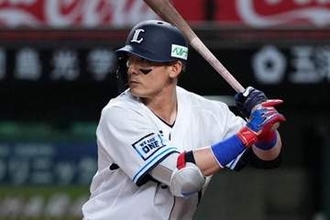 栗山巧、引退試合で通算2152本目の安打　会見での有言実行…ベンチの同僚も大喜び