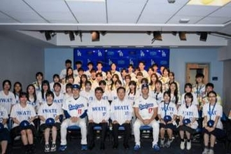 大谷翔平が突如登場…女子高生から「きゃあああ」　豪華すぎる1枚、佐々木も嬉しそう
