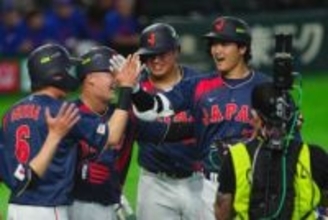 衝撃の「大谷劇場」に侍ナイン唖然　源田が明かしたベンチの会話「大谷翔平が大谷翔平してた」