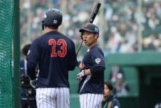 侍キャンプにまた大物「まさかお見かけできるとは…」　渋すぎる66歳、電撃訪問に騒然