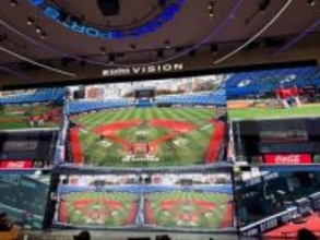 ハマスタ隣に“新名所”　18m×8mの超大型仕様も…お披露目された日本最大級空間の全貌