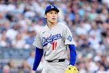「佐々木朗希、4勝目ならず　移籍後最速164キロで6回途中5K1失点も…防御率4.98に」の画像1