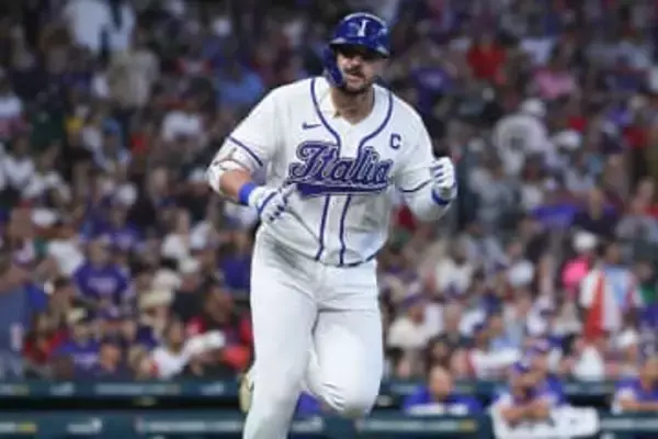 WBC大一番のはずが…“ボロボロ”ユニが話題　準々決勝でまさかの光景「これは酷い」