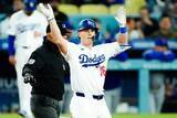 「“代役”スミスが先頭打者弾　キャリア初の快挙…大谷翔平は笑顔、ベンチで“ウエーーイ”」の画像1