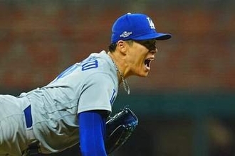 NY紙が異例の提言…山本由伸の「銅像を建てろ」「永久欠番に」　大物記者がド軍に“疑問”