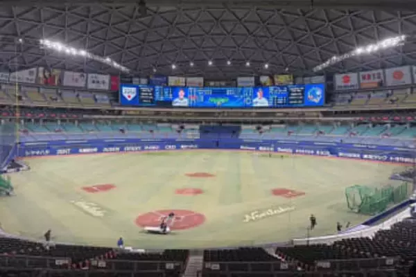 佐藤輝明が新バンテリンD“1号”　侍強化試合で131m特大弾…先制アーチに球場騒然